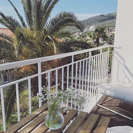 Mypalmassuite With Free Parking In Lägenhet Opatija